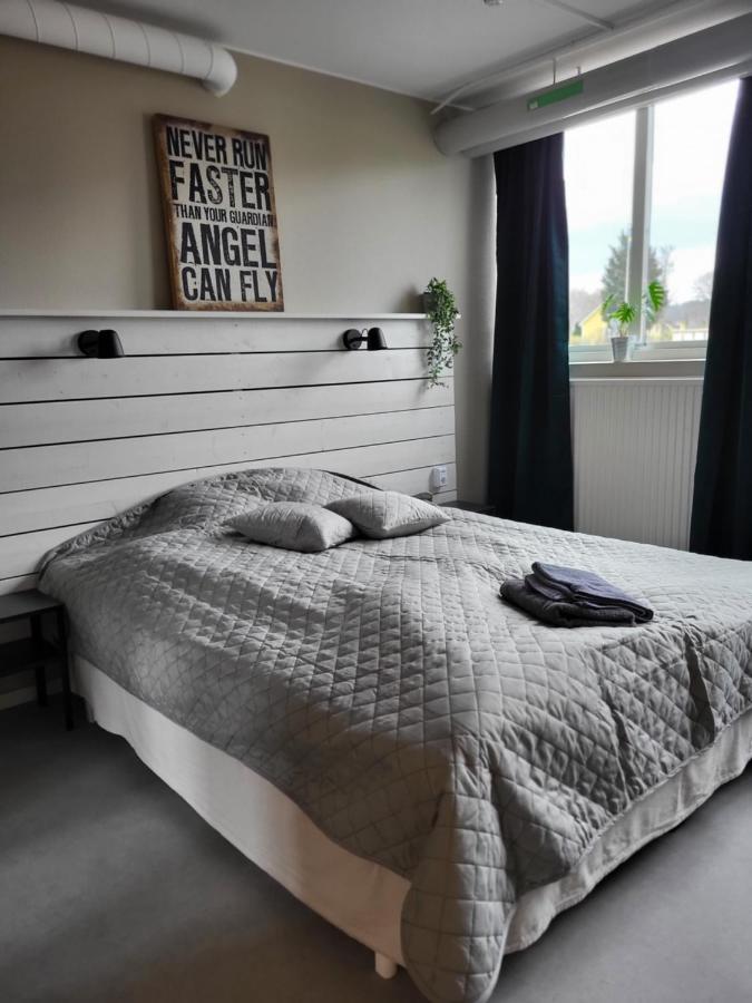 Kg Sleepover & Staellplats Karl Gustav Ngoại thất bức ảnh